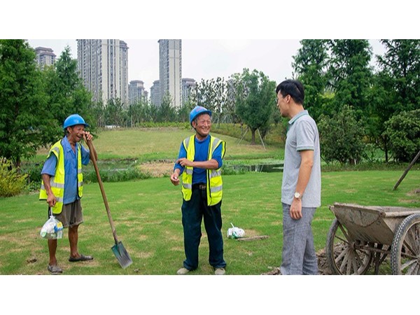 草莓视频IOS在线观看致敬高溫下的堅守