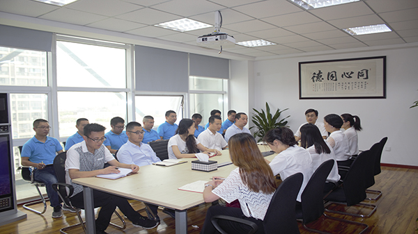 草莓视频IOS在线观看總經理