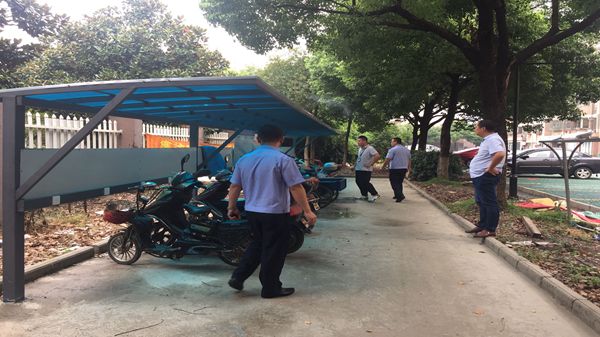 草莓视频IOS在线观看電瓶車充電棚